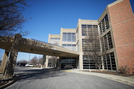 Building exterior of the Institute for Plastic Surgery - Decatur